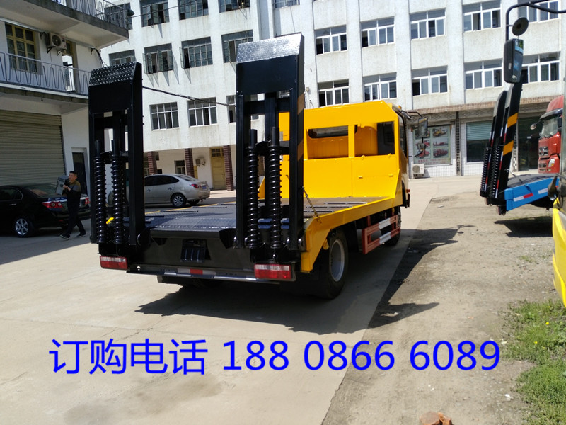 小型挖機平板拖車廠家 報價 平板運輸車報價   小型平板車廠家