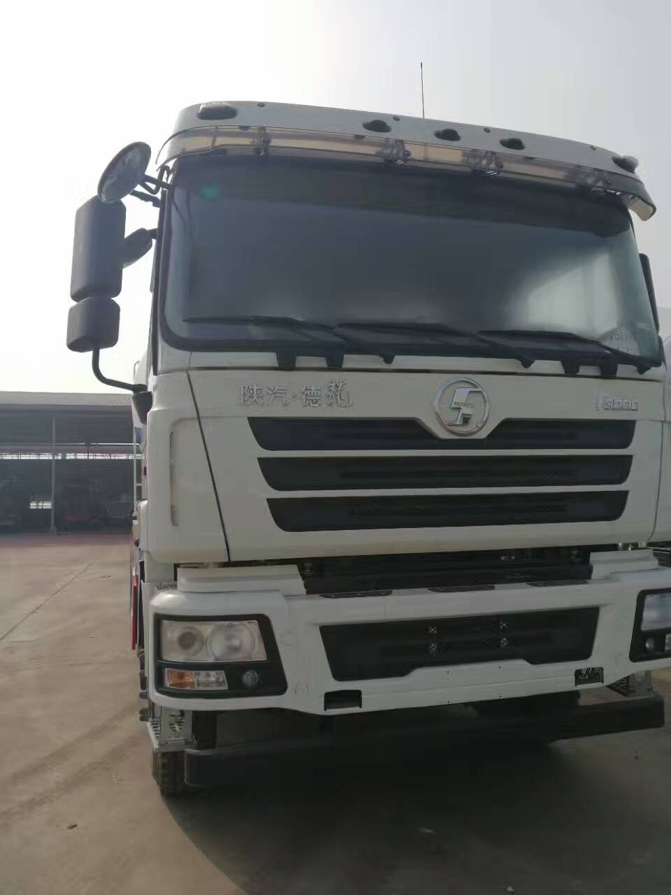 躍進(jìn)4-7方攪拌車     鄭州躍進(jìn)4-7方攪拌車