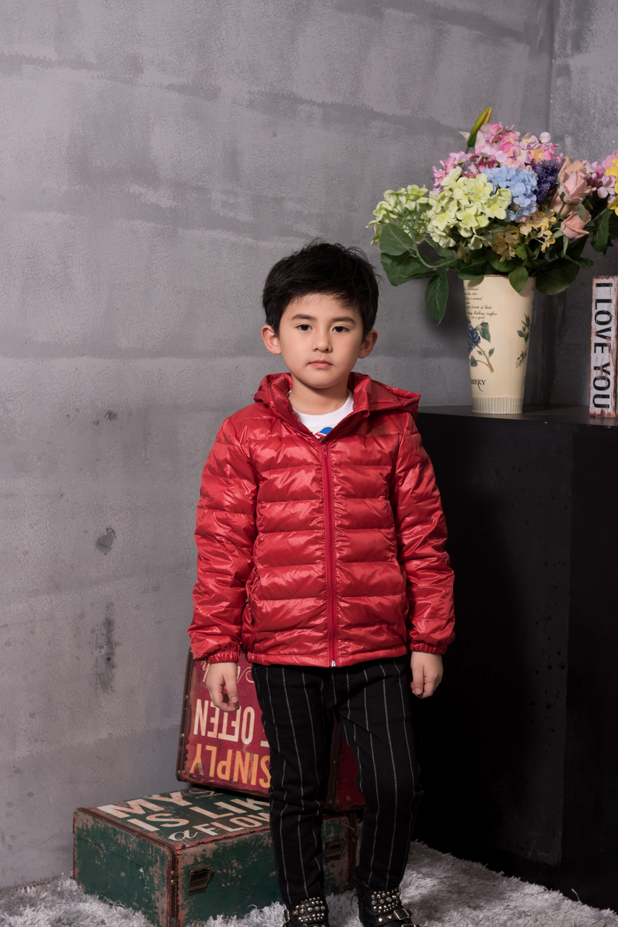 童裝羽絨服工廠,羽絨服加工廠,羽絨服廠家,生產(chǎn)羽絨服哪家好