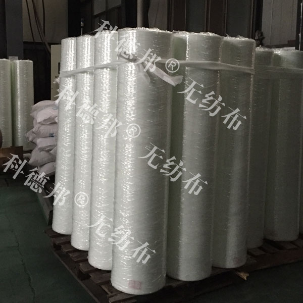 廠家供應(yīng)無紡布復(fù)合透氣膜，二十年生產(chǎn)技術(shù)