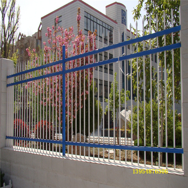萊蕪鋅鋼欄桿廠家 萊蕪鋅鋼欄桿報(bào)價(jià) 鋅鋼欄桿哪里有賣