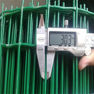 護(hù)欄網(wǎng)    圍欄網(wǎng)