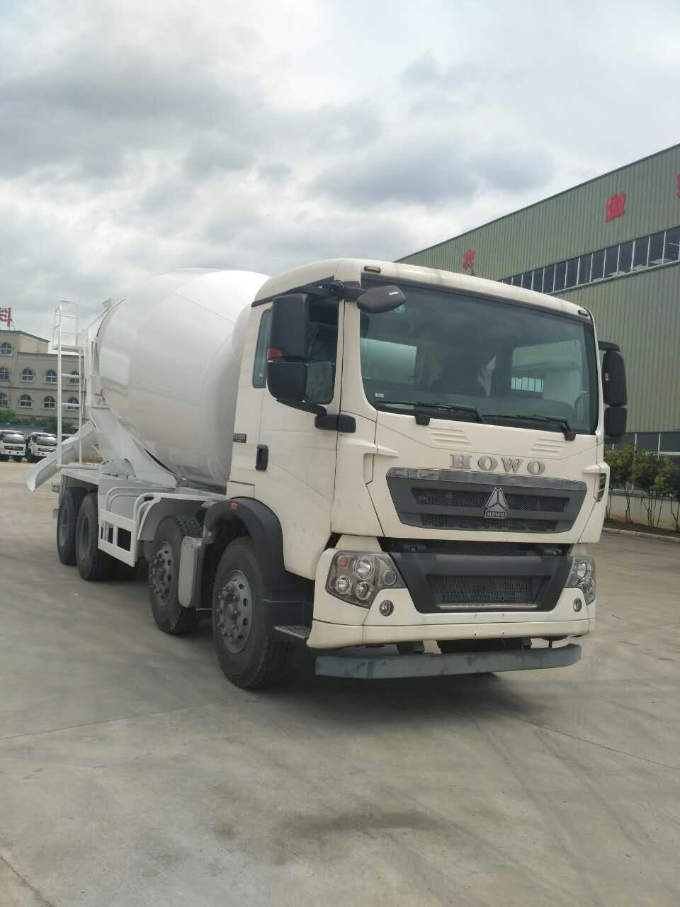 重汽豪沃14方攪拌車(chē)，*推薦   重汽豪沃14方攪拌車(chē)