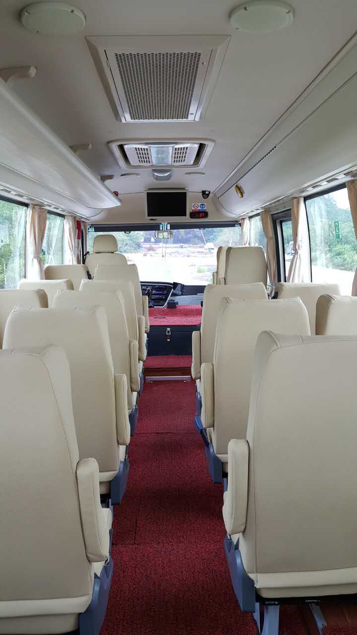 桂林包租車公司  桂林周邊旅游租車 桂林周邊商務(wù)包車 桂林周邊長短途包車 桂林周邊旅游包車 桂林旅游包車公司