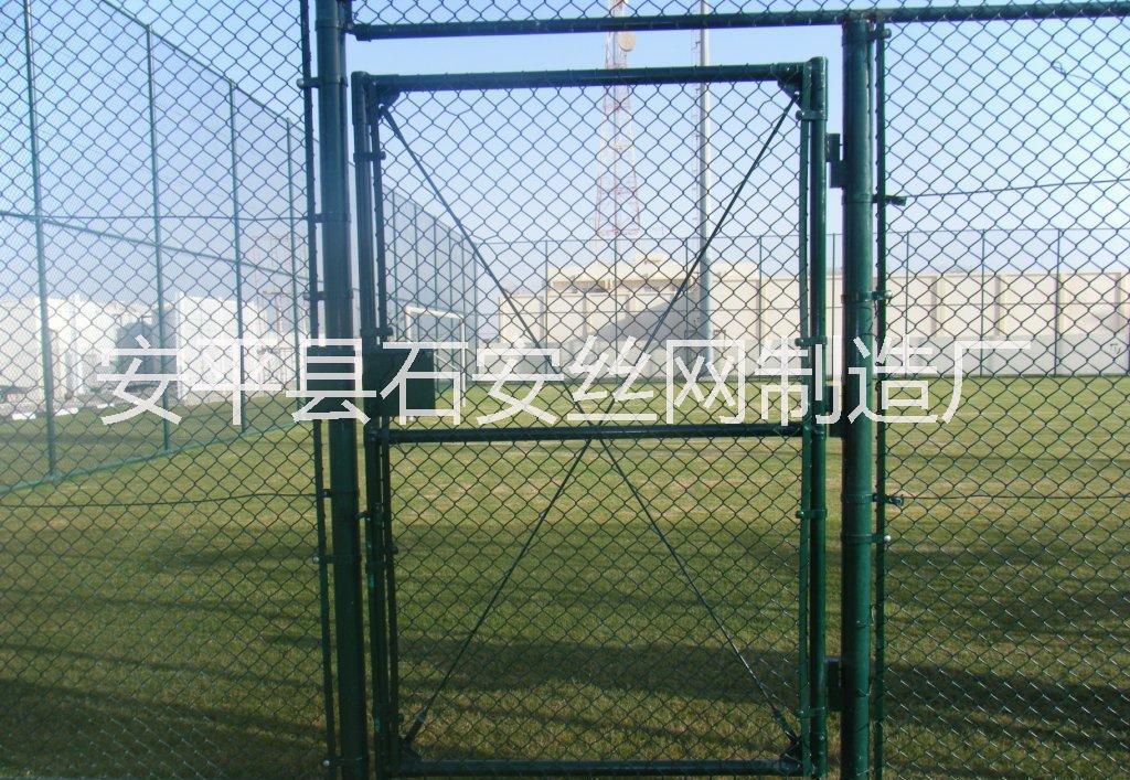 籃球場綠色圍網(wǎng)￥學(xué)校籃球場地綠色圍網(wǎng)￥學(xué)校籃球場地綠色圍護圍網(wǎng)欄廠