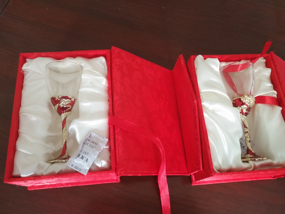 婚禮酒杯供應商  深圳婚工藝品廠  婚慶水晶龍鳳酒杯定制