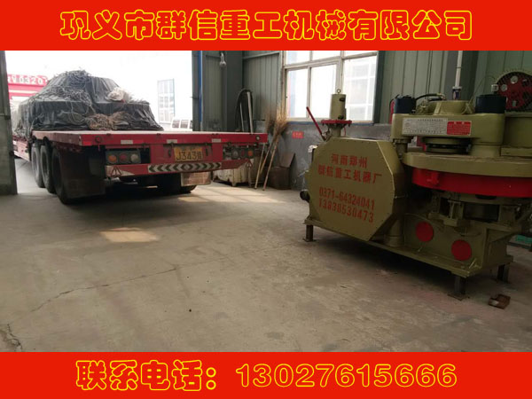 河南新式水泥磚機(jī)報(bào)價(jià)  中小型水泥磚機(jī)的優(yōu)點(diǎn)