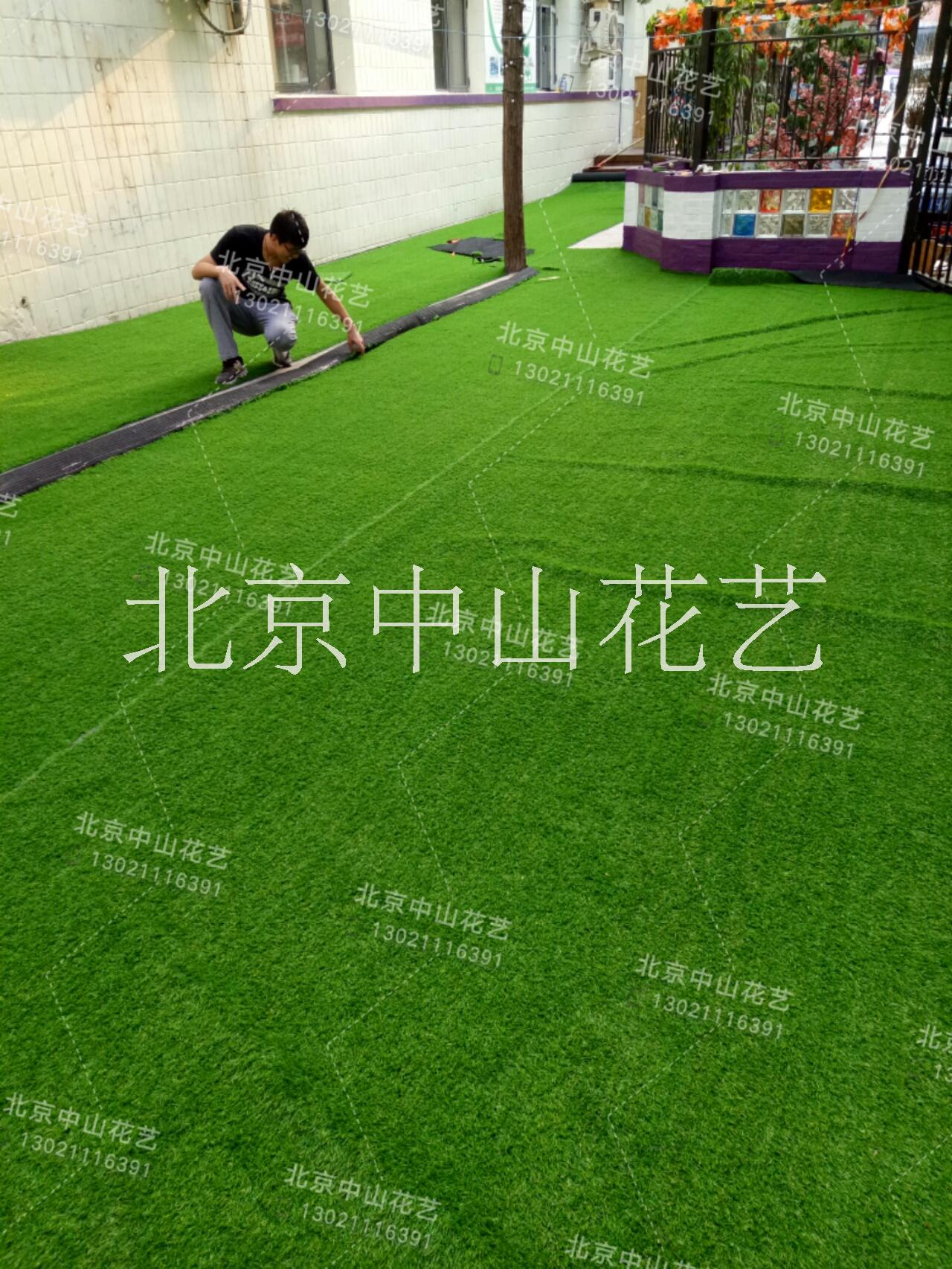 優(yōu)質(zhì)仿真草坪北京廠家專業(yè)批發(fā)仿真 仿真草坪房屋樓頂綠化幼兒園草坪工