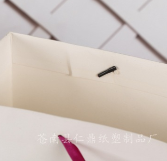 白卡紙包裝袋 紙袋定做 購物服裝手提袋 禮品袋批發(fā)