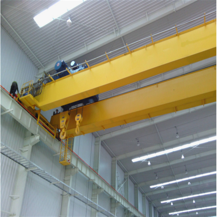 雙梁起重機(jī) 廠家直銷型號(hào)規(guī)格齊全的雙梁起重機(jī)，雙梁起重機(jī)供應(yīng)，山東雙梁起重機(jī)廠