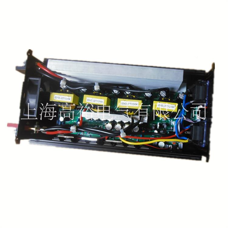 廠家直銷(xiāo) 太陽(yáng)能逆變器 12V 220V 2000W 修正弦波 車(chē)載逆變器