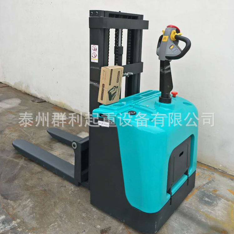 濟南四輪座駕式全電動叉車廠家直銷 四輪座駕式叉車批發(fā)價格