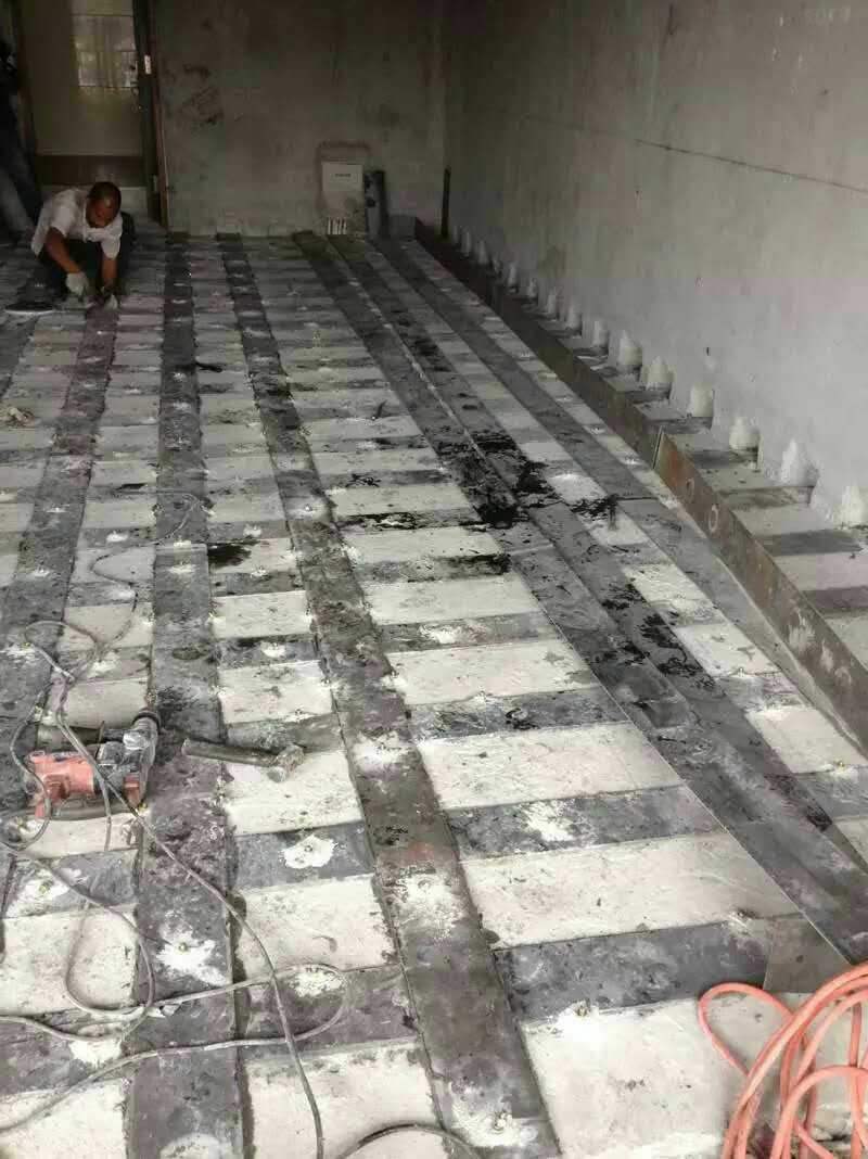佛山粘碳纖維布工程施工 佛山粘碳纖維布工程承包 專業(yè)粘碳纖維布