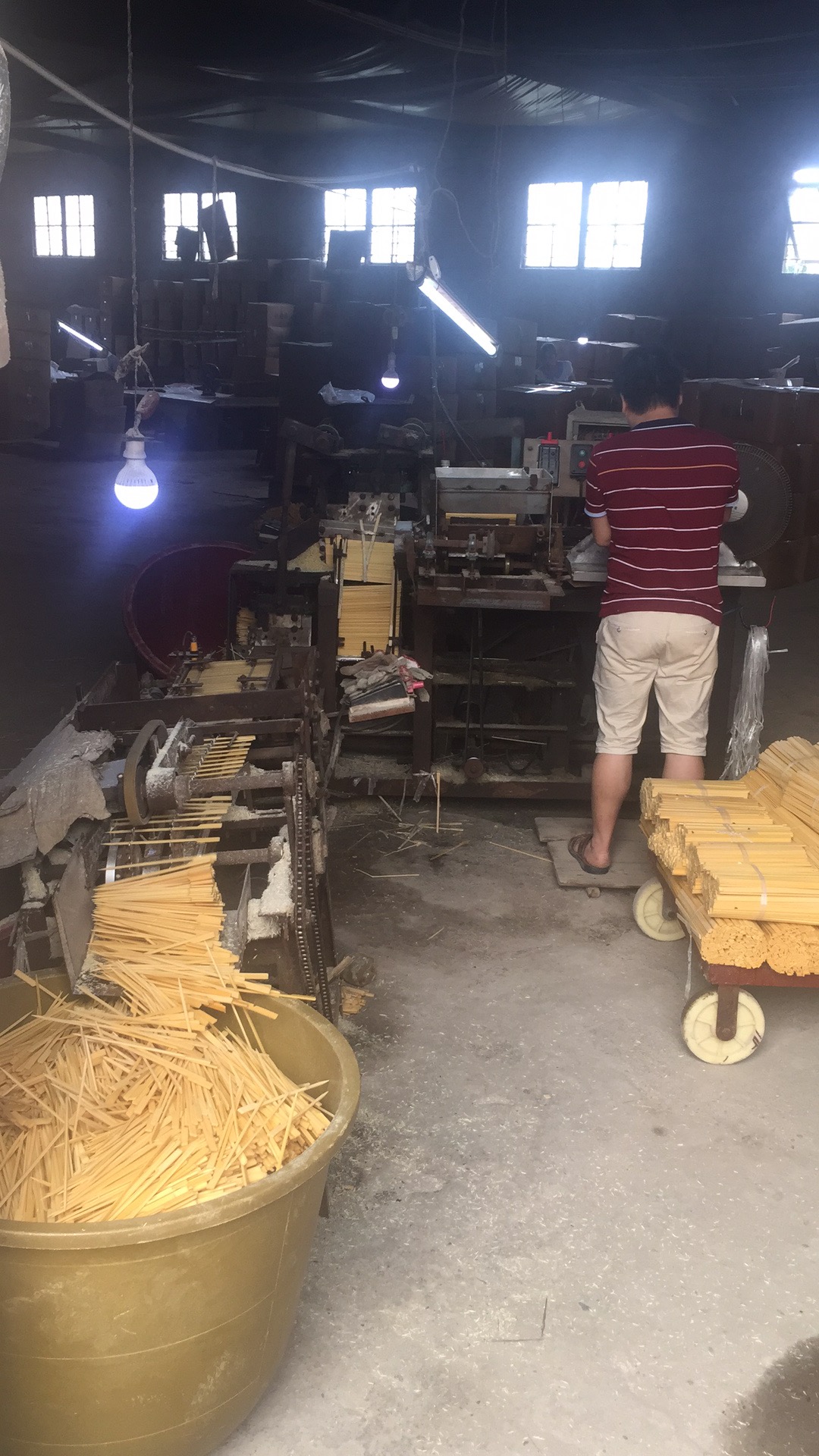 12cm厘米關(guān)東煮竹簽批發(fā) 批發(fā)燒烤簽鐵炮串麻辣燙竹簽 串麻辣燙竹簽批發(fā)價(jià)格 串麻辣燙竹簽供應(yīng)商 興安鐵炮串供應(yīng)商 興安