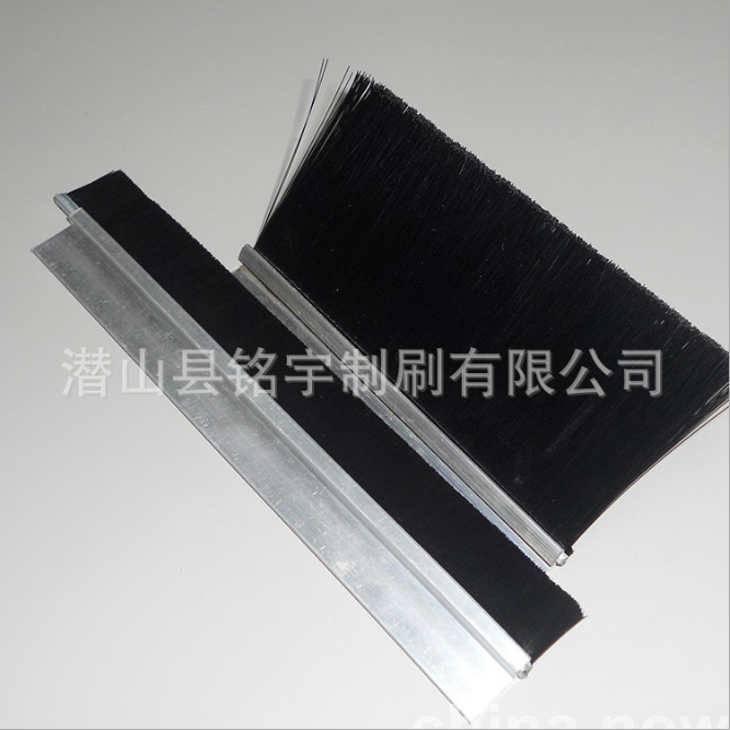 鐵皮條刷,扶梯條刷，ABS扶梯條刷，門窗密封條刷