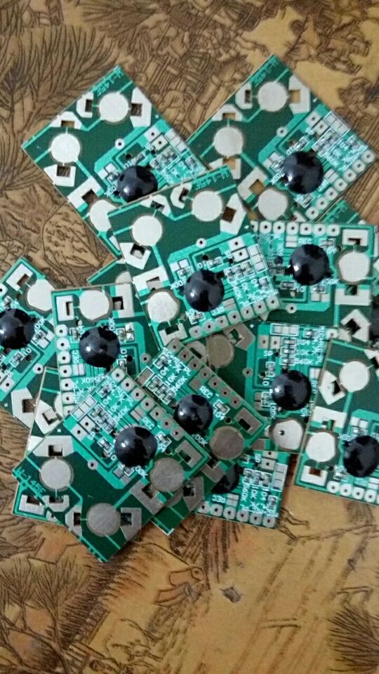 供應(yīng)30秒錄音IC 賀卡錄音芯片 錄音賀卡芯片 錄音賀卡芯片 錄音賀卡