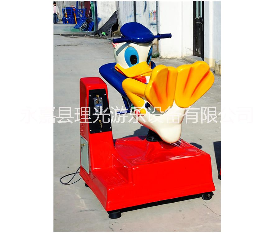 電動(dòng)游樂超市門口玻璃鋼搖擺機(jī)新款搖擺機(jī)兒童搖擺機(jī)