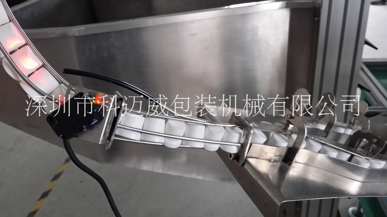 全自動(dòng)自立袋吸嘴鋁箔封口旋蓋機(jī)塑料蓋旋蓋機(jī)沖鋁箔設(shè)備高速組合  吸嘴封口組裝機(jī)