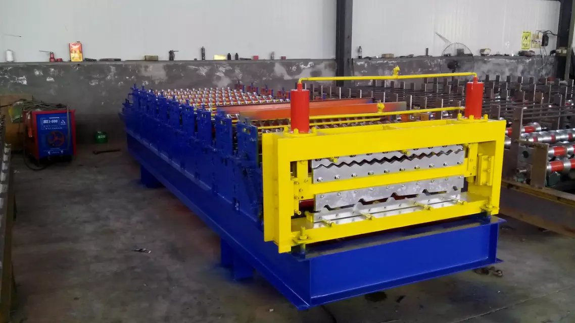 850/900雙層壓瓦機   專業(yè)生產(chǎn)彩鋼瓦設(shè)備的廠家