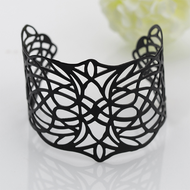 浙江廠家定做歐美手鐲，合金手鐲，鏤空手鐲 批量生產(chǎn)報價