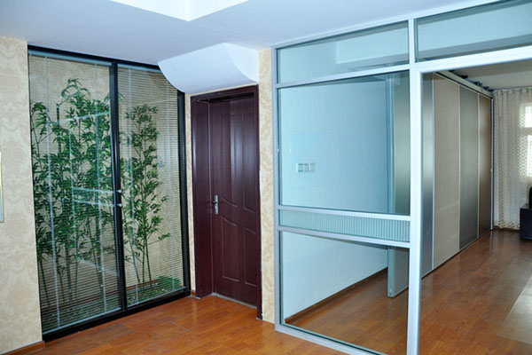 山東高隔間廠家聯(lián)系電話