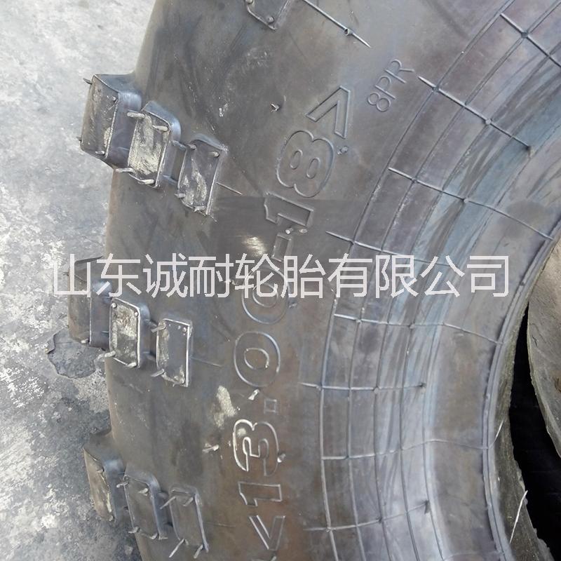 長期供應(yīng)13.00-18俄羅斯裝甲車輪胎 越野輪胎 耐磨 發(fā)貨及時(shí)