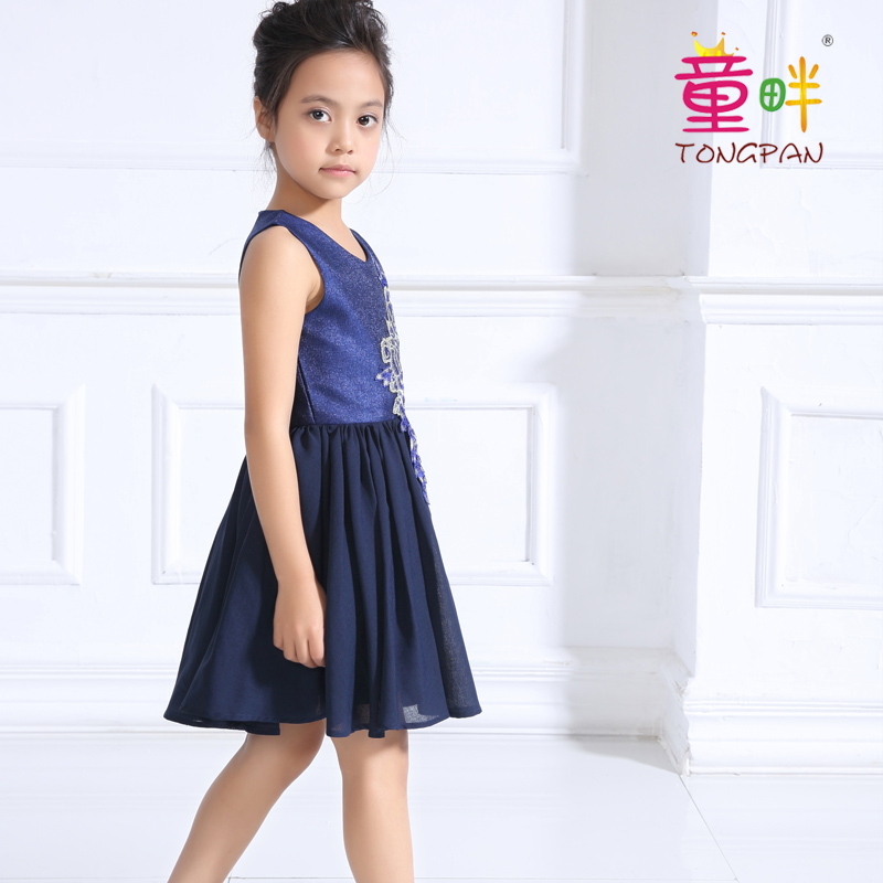 童畔女童寶藍(lán)色時(shí)尚繡花中裙2017新款兒童連衣裙