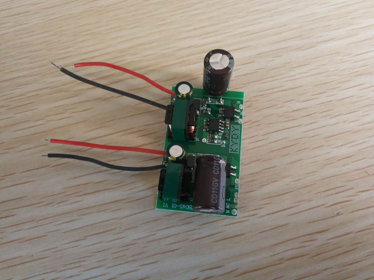 寬電壓凈化燈驅(qū)動電源， 中山市寬電壓凈化燈驅(qū)動電源，防塵支架 中山驅(qū)動，寬電壓凈化燈驅(qū)動電源