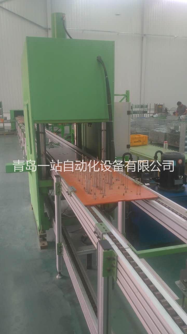 自動化液壓機與倍速鏈生產線集成 廠家直銷自動化液壓機報價電話 自動上下料液壓機