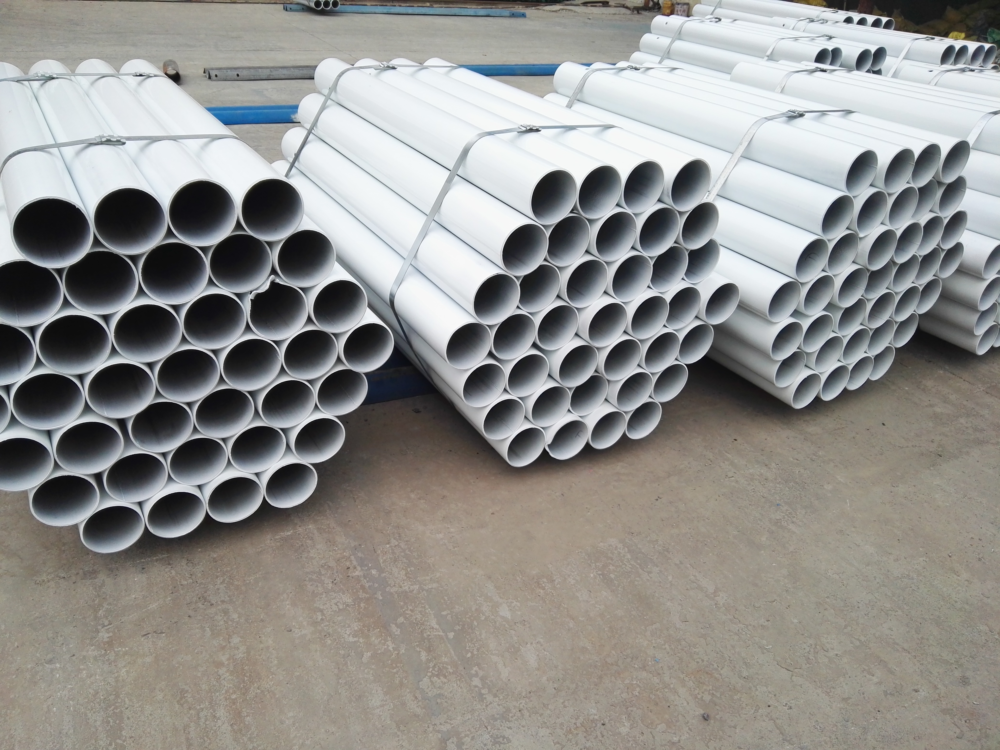 公路道路護欄多少錢一米直銷商