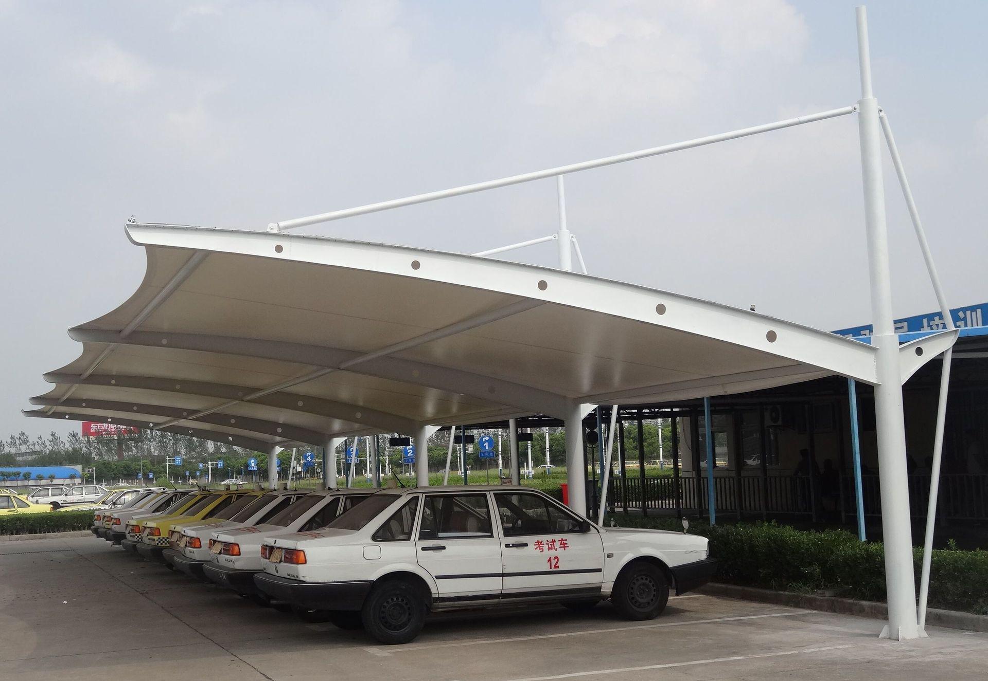 張拉膜結(jié)構(gòu)車棚 膜結(jié)構(gòu)汽車停車棚