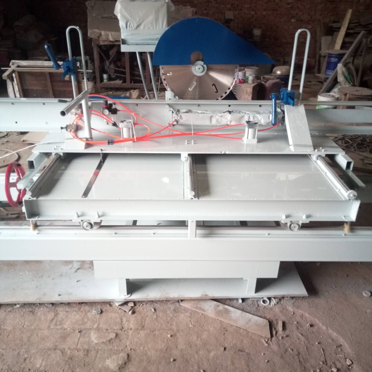 供應圓木推臺鋸設備 河北圓木推臺鋸批發(fā) 圓木推臺鋸 河北圓木推臺鋸價格