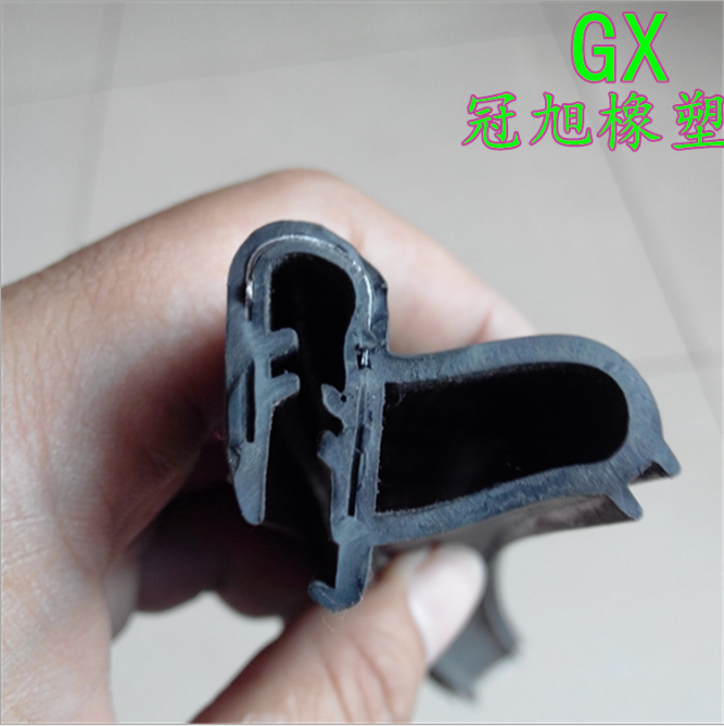 供應 各種 三元乙丙復合密封條 車門大泡密封條 量大從優(yōu)