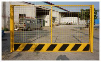 深圳臨邊護(hù)欄廠家/鴻粵基坑護(hù)欄直銷/深圳建筑工地樓層施工防護(hù)欄 基坑隔離護(hù)欄/臨邊防護(hù)護(hù)欄