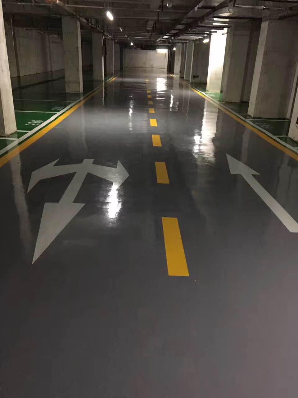 環(huán)氧地坪材料