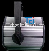 19顆12W四合一LED調(diào)焦帕燈