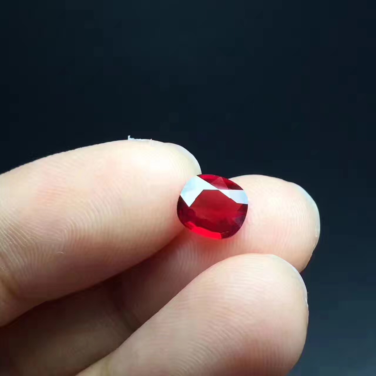 供應戒*制價格 廣州戒指鑲嵌加工廠 廣州紅寶石戒*制價格