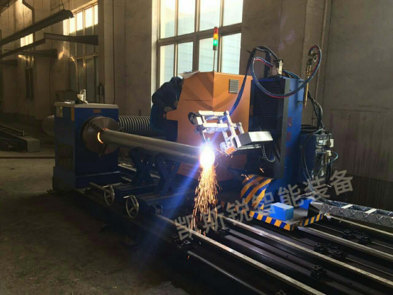 五軸圓管切割機，打坡口切割機