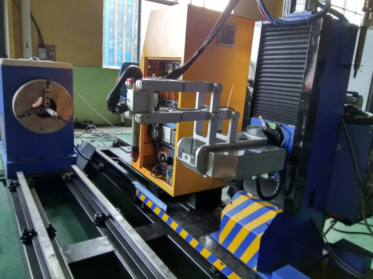 五軸圓管切割機，打坡口切割機