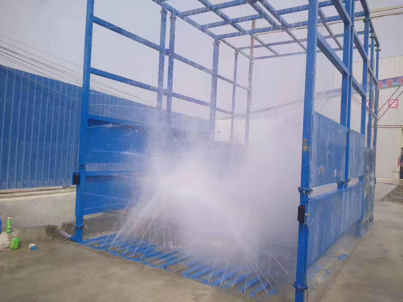 河南建筑工地洗輪機(jī)在線揚(yáng)塵檢測(cè)儀環(huán)境檢測(cè)系統(tǒng)廠家免費(fèi)上門安裝
