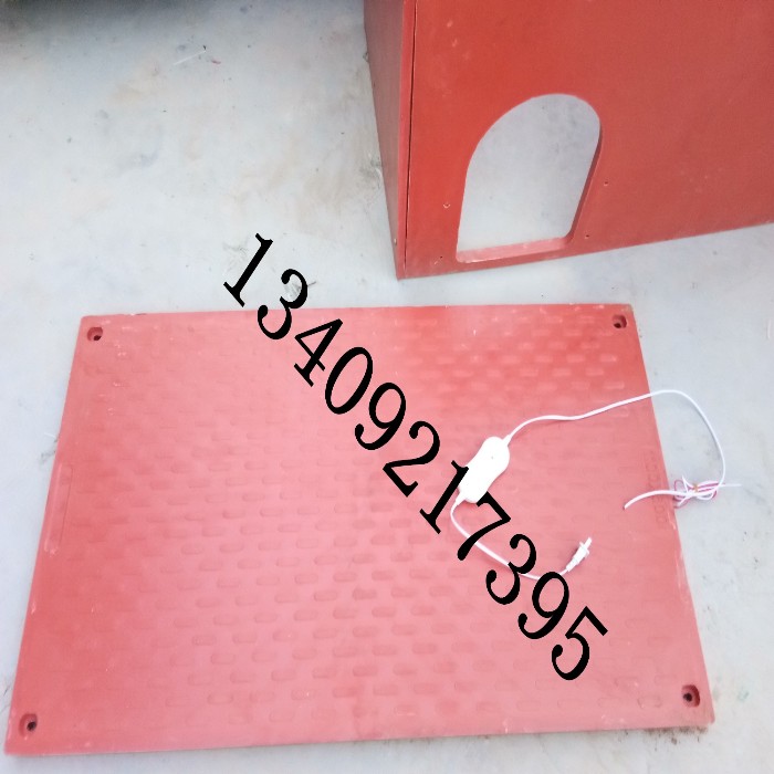 仔豬保溫箱加厚豬用保溫箱母豬產(chǎn)床電熱板復(fù)合材料仔豬保溫取暖箱