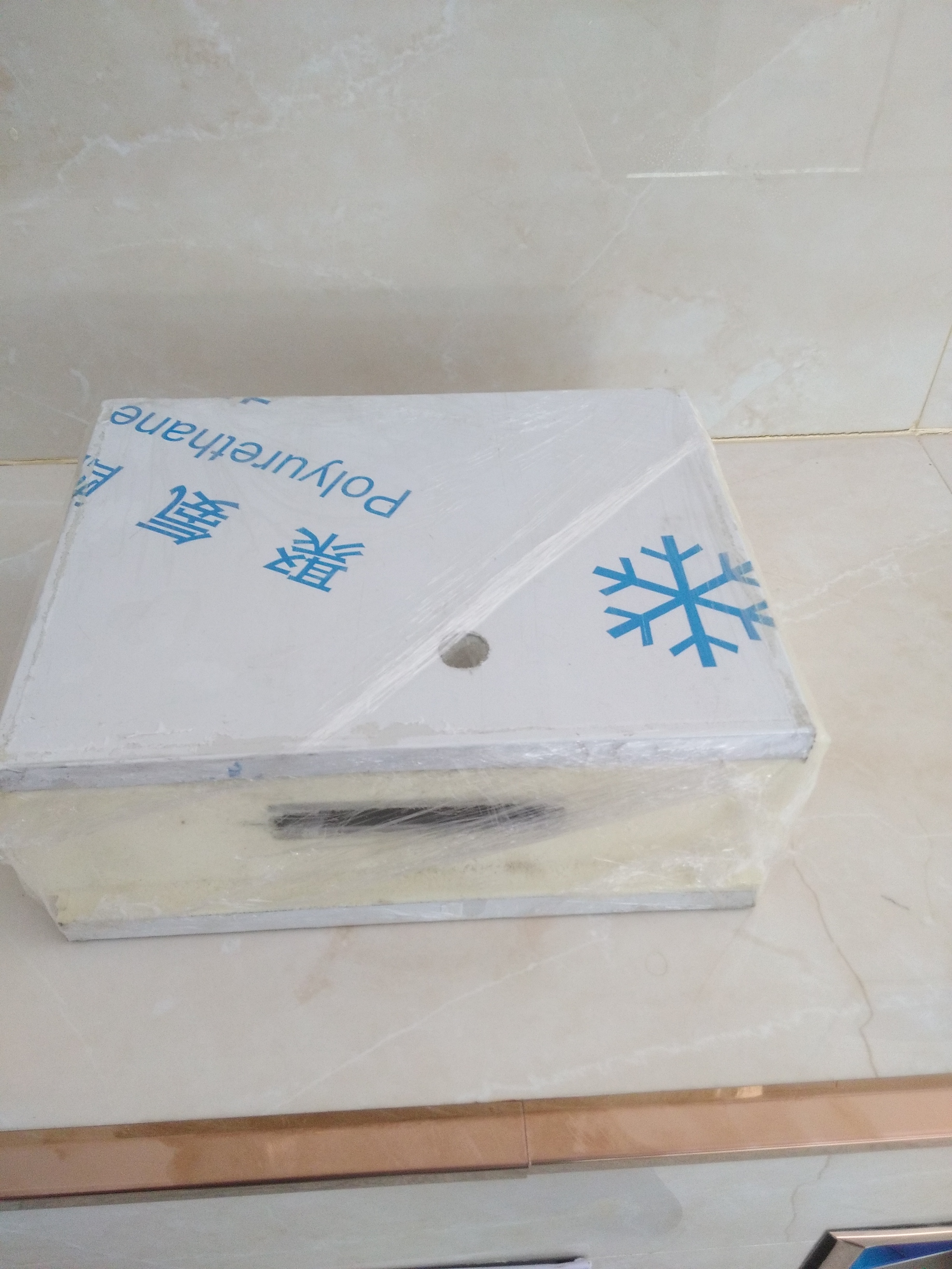冷庫(kù)板批發(fā)，冷庫(kù)門批發(fā)，小型冷庫(kù)批發(fā)