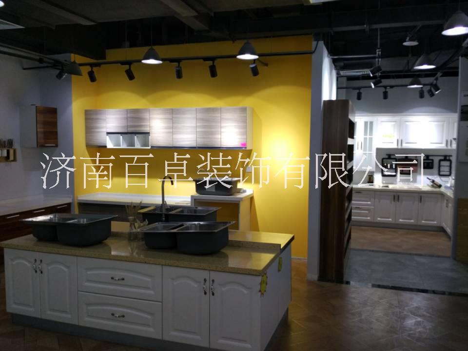 濟南客廳裝修落地?zé)羰裁磁谱雍?  title=