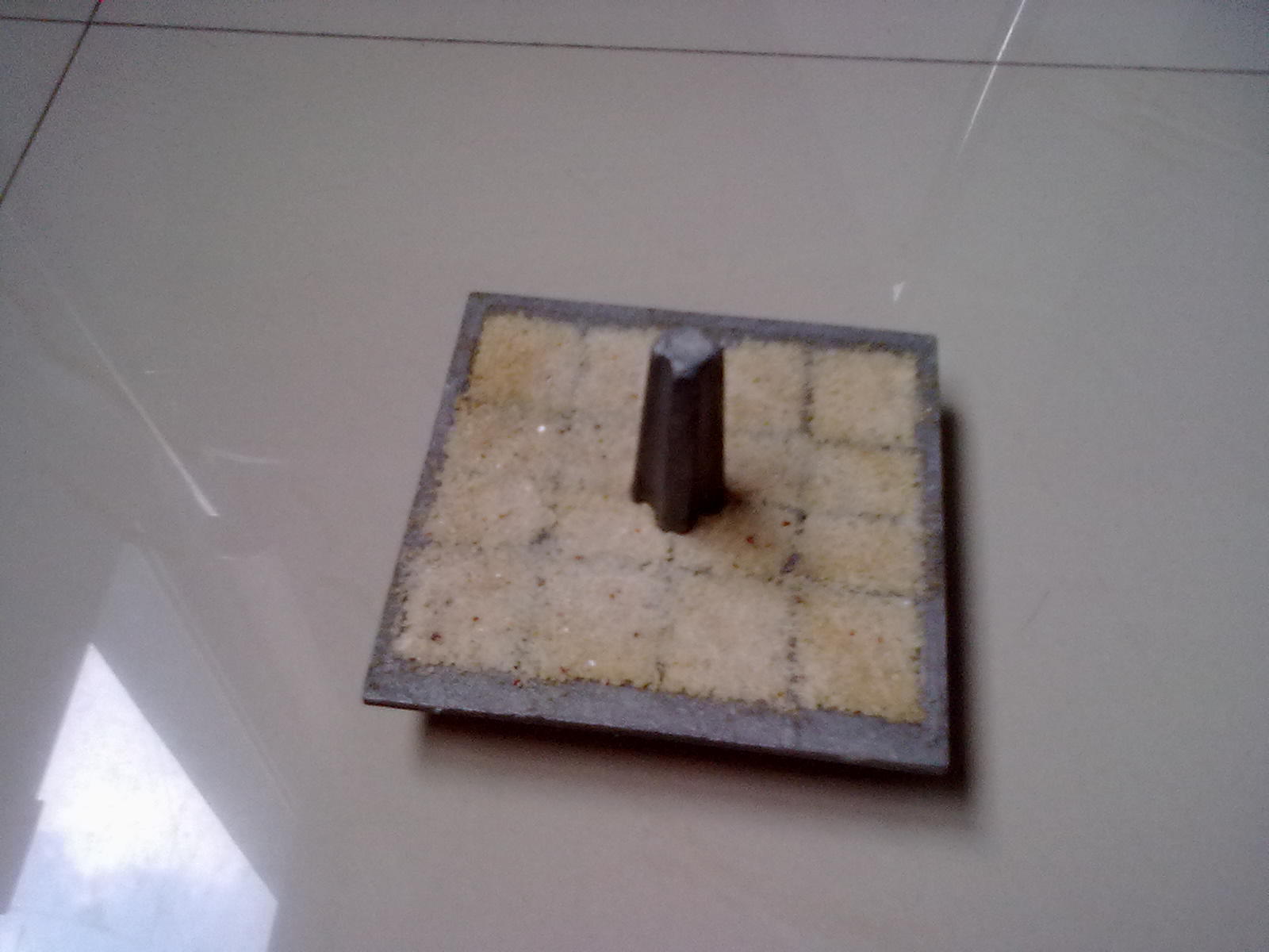 鑄鋁塑料道釘反光單雙面減速路標(biāo)安