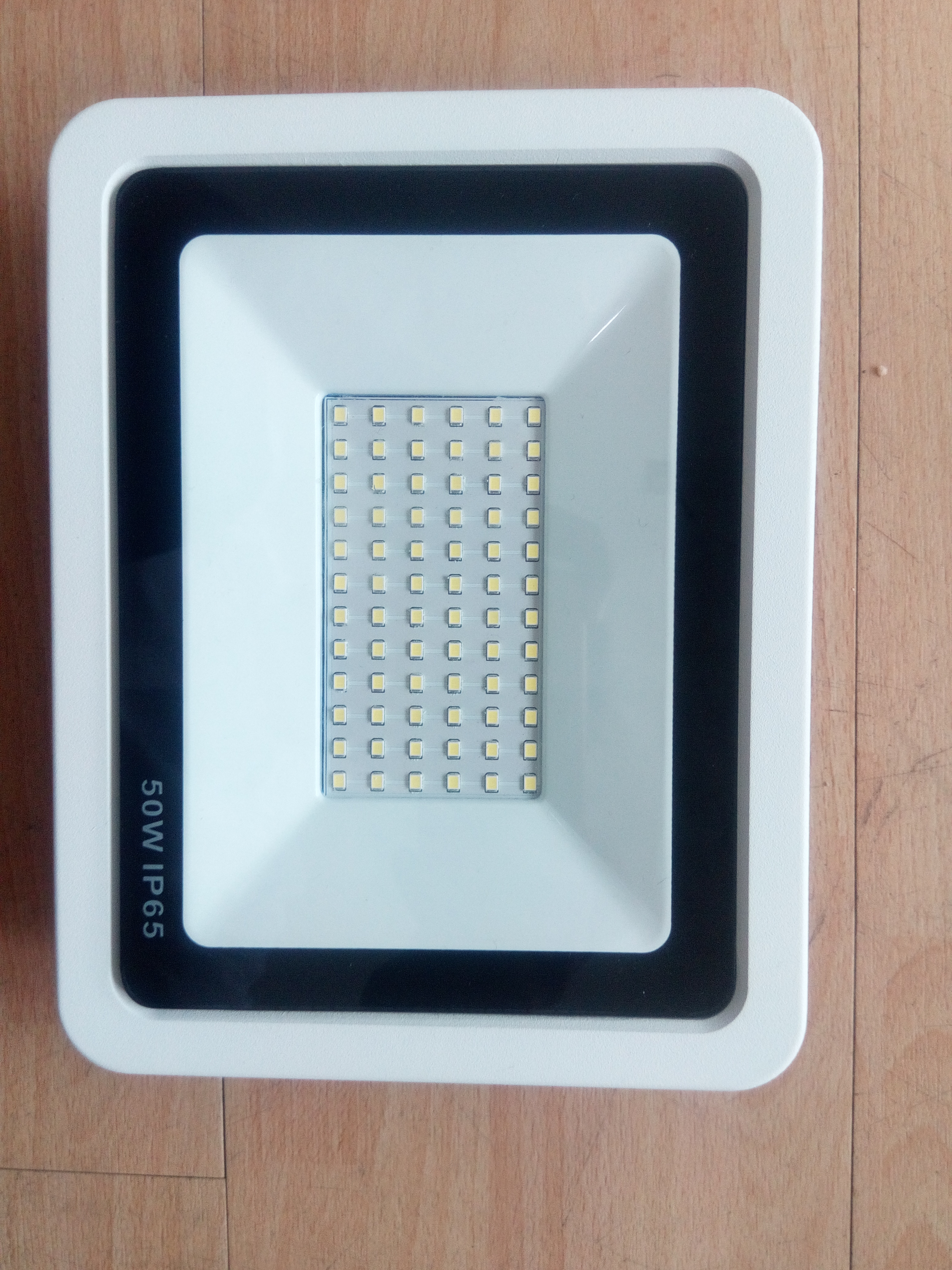 高功率線性光引擎超薄蘋果投光燈10W 高性價比