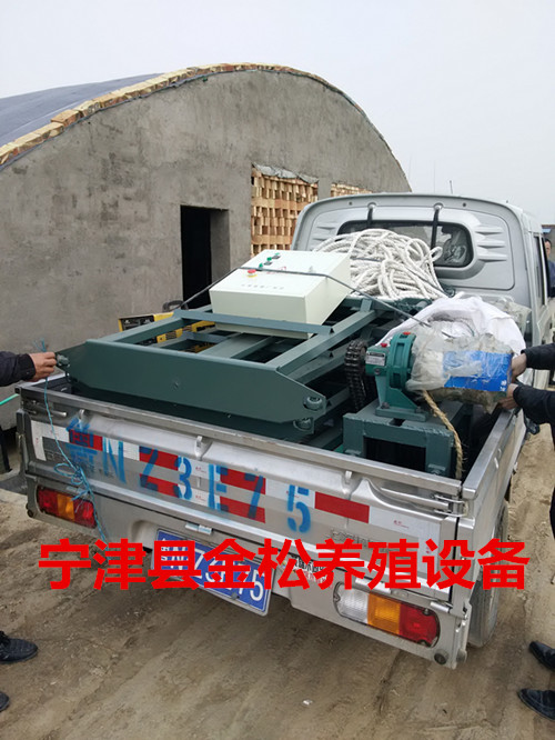 供應(yīng)山東肉雞養(yǎng)殖自動(dòng)清糞機(jī)