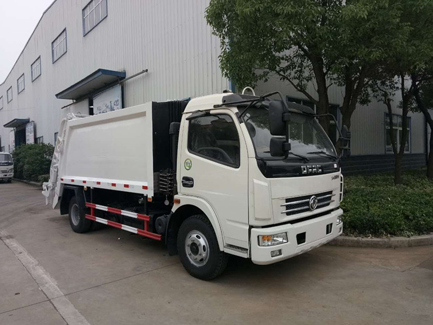 供應(yīng) 東風(fēng)多利卡壓縮垃圾車(chē)