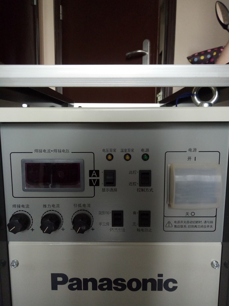 *IGBT控制直流弧焊機(jī)YD-400AT3HGF手工電焊機(jī) 多功能機(jī)型