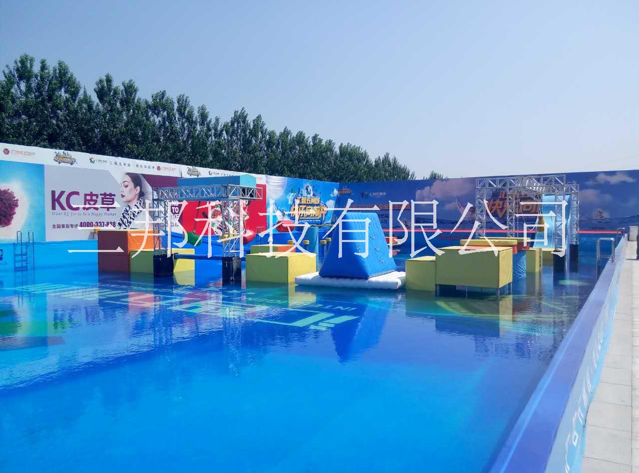 大型水上闖關(guān)水上娛樂設(shè)備價(jià)格合理室外娛樂必選項(xiàng)目