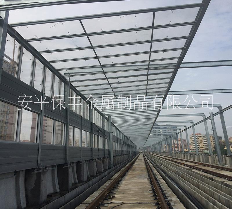 河北高速聲屏障廠家直銷公路聲屏障加工定制鐵路聲屏障供應(yīng)商